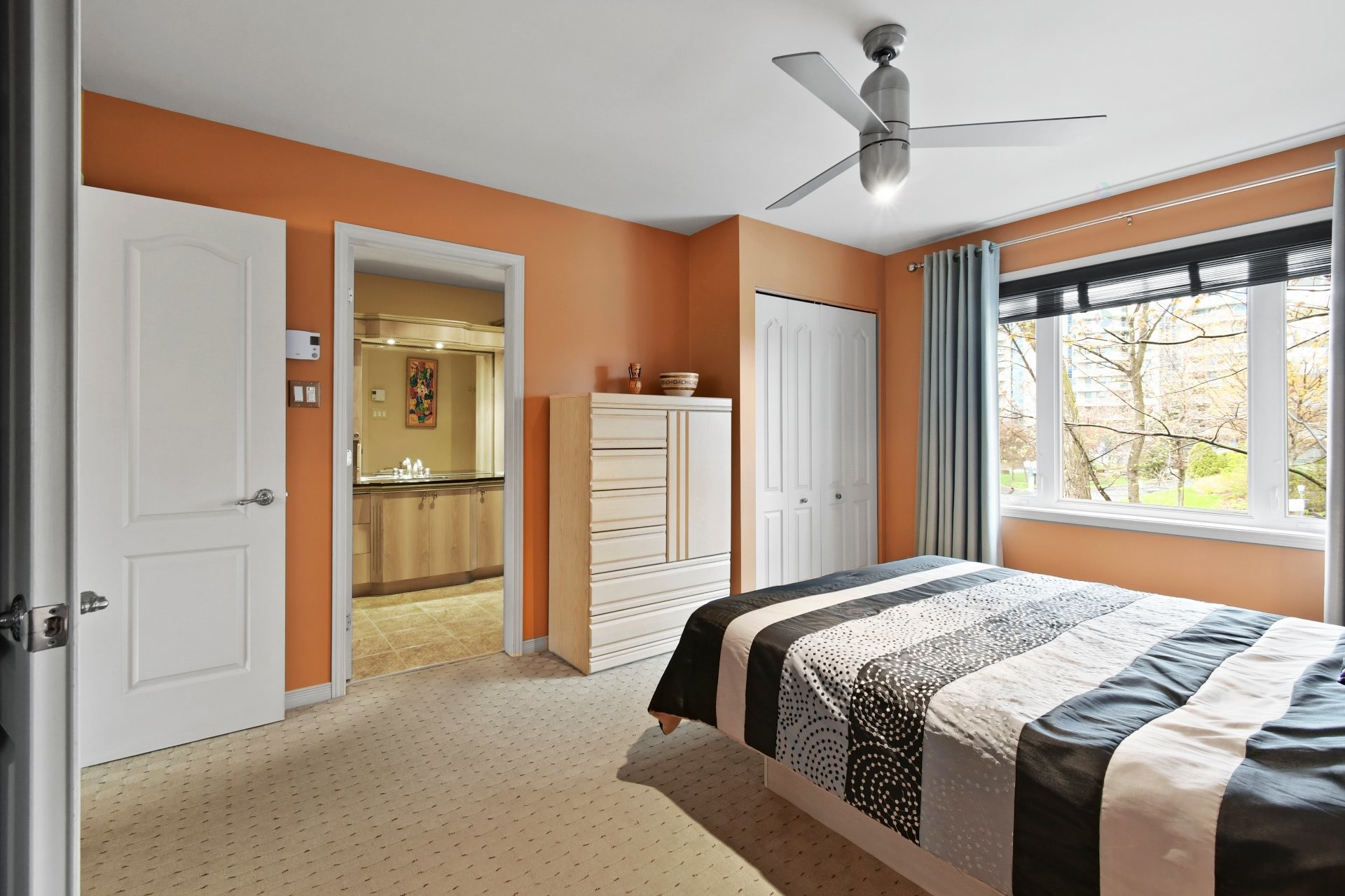 









40


Place le Marronnier

,
Saint-Lambert,




QC
J4S1Z7

