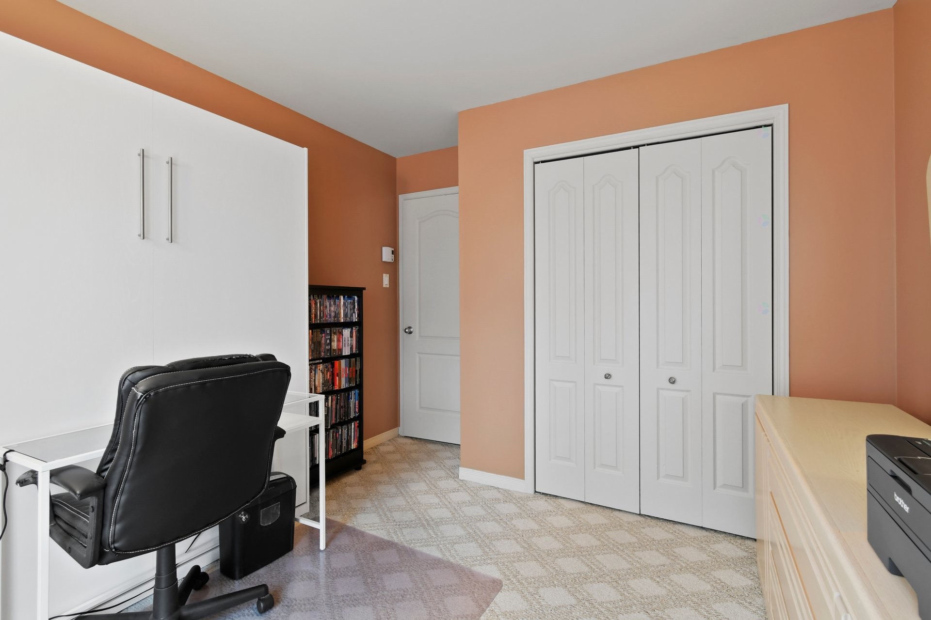 









40


Place le Marronnier

,
Saint-Lambert,




QC
J4S1Z7

