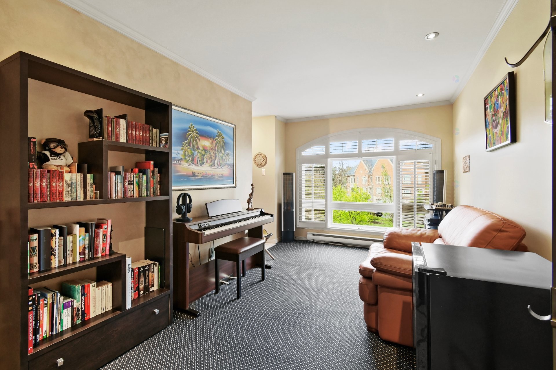 









40


Place le Marronnier

,
Saint-Lambert,




QC
J4S1Z7

