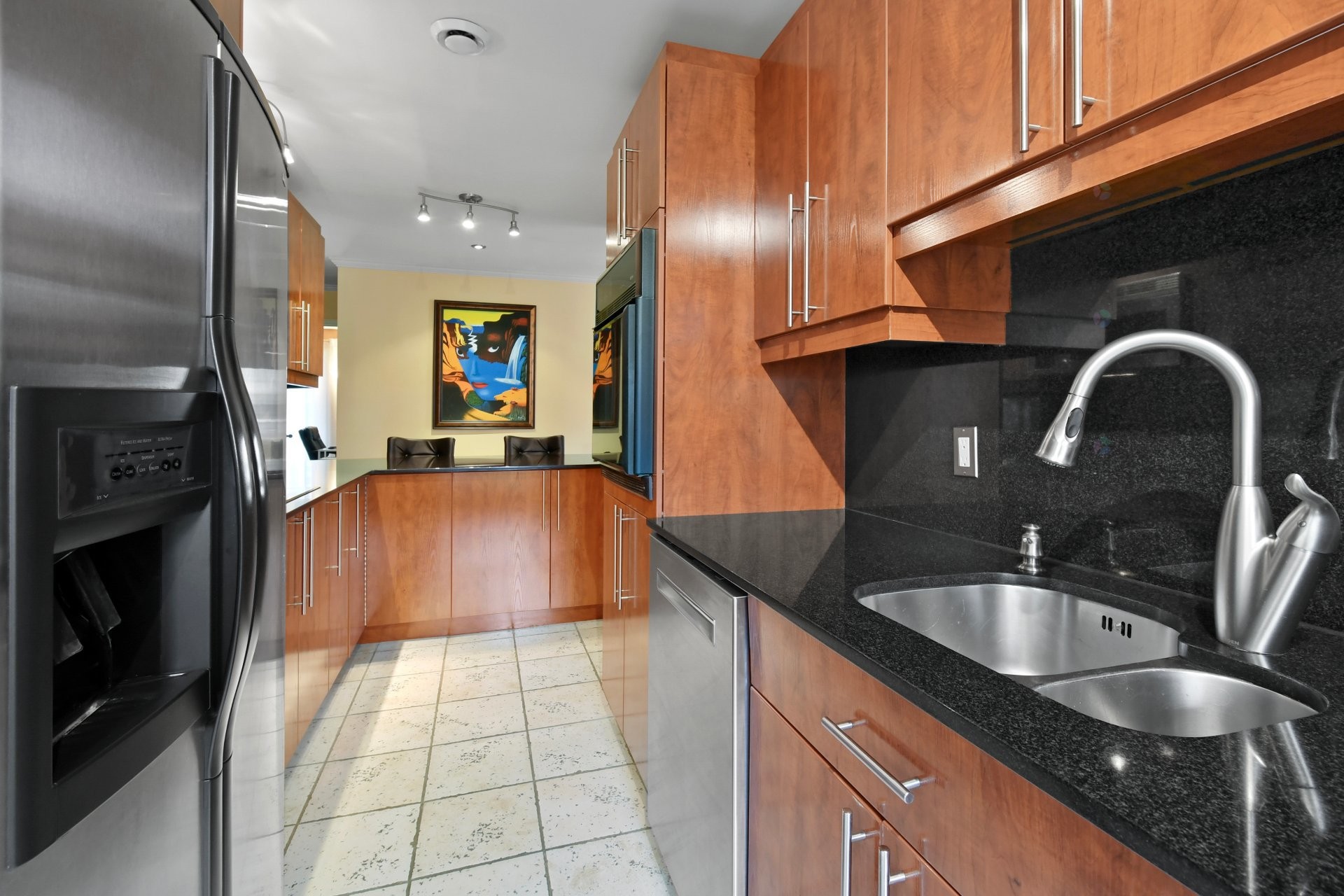 









40


Place le Marronnier

,
Saint-Lambert,




QC
J4S1Z7

