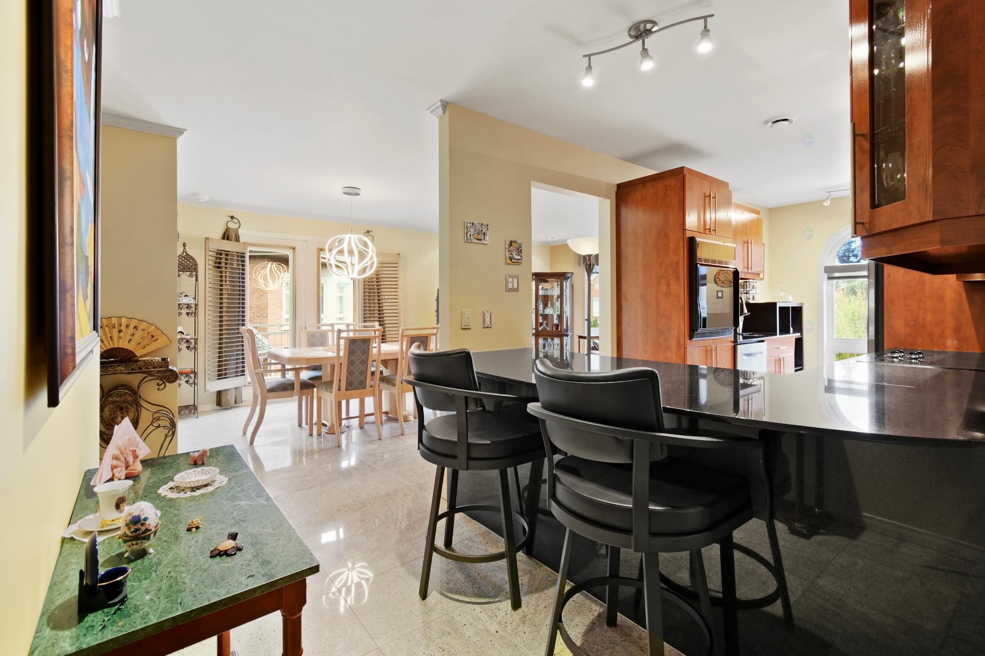 









40


Place le Marronnier

,
Saint-Lambert,




QC
J4S1Z7


