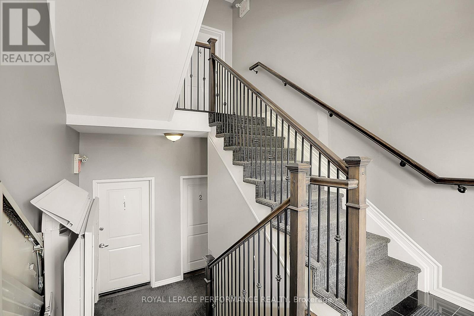 












2 - 40 PRESTIGE CIRCLE

,
Ottawa,




Ontario
K4A0W9

