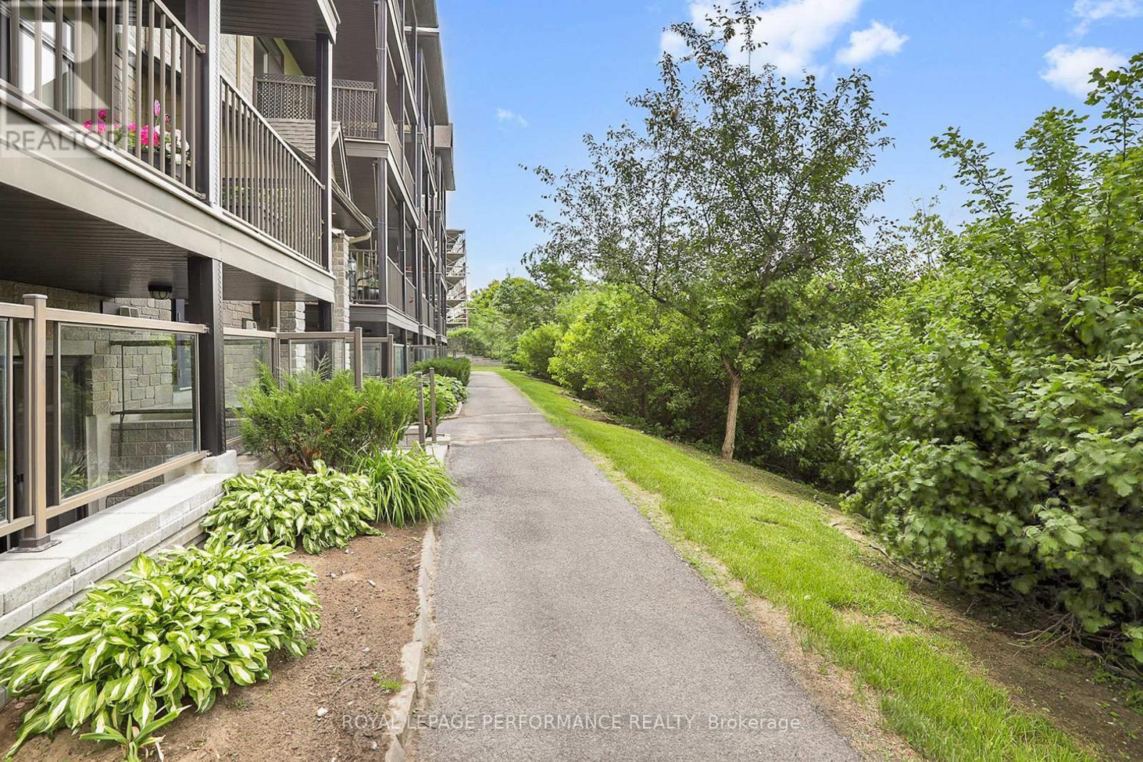 












2 - 40 PRESTIGE CIRCLE

,
Ottawa,




Ontario
K4A0W9

