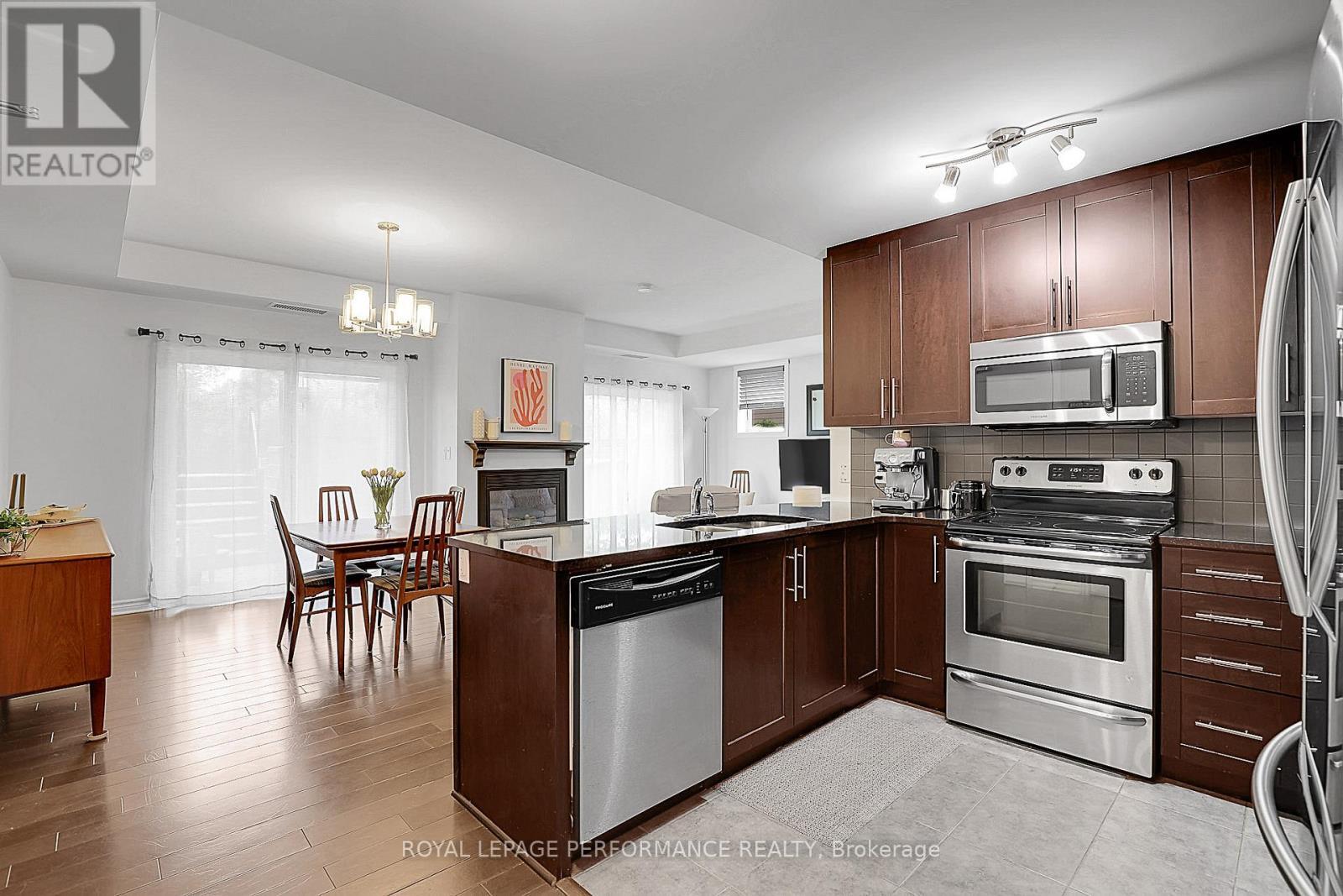 












2 - 40 PRESTIGE CIRCLE

,
Ottawa,




Ontario
K4A0W9

