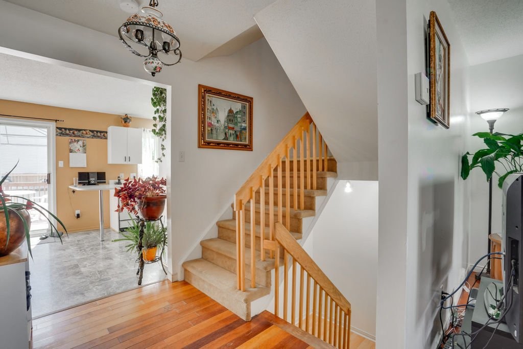 









494


Rue A.-Gibeault

,
Gatineau (Gatineau),




QC
J8R2S2

