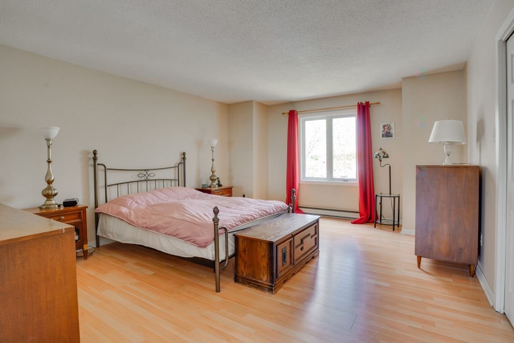 









494


Rue A.-Gibeault

,
Gatineau (Gatineau),




QC
J8R2S2

