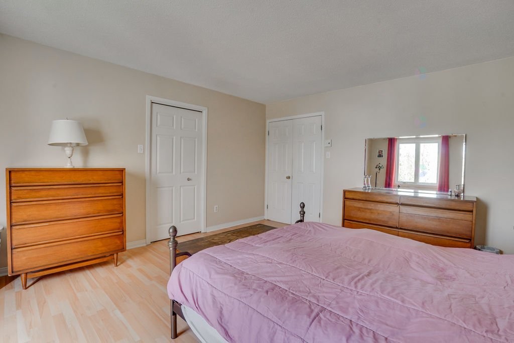 









494


Rue A.-Gibeault

,
Gatineau (Gatineau),




QC
J8R2S2

