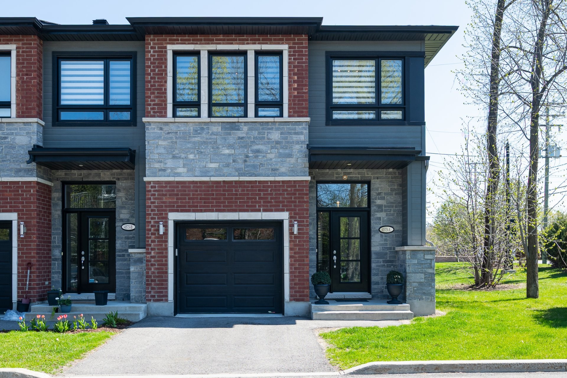 









4573Z


Boul. Dagenais O.

, A,
Laval (Fabreville),




QC
H7R0G8

