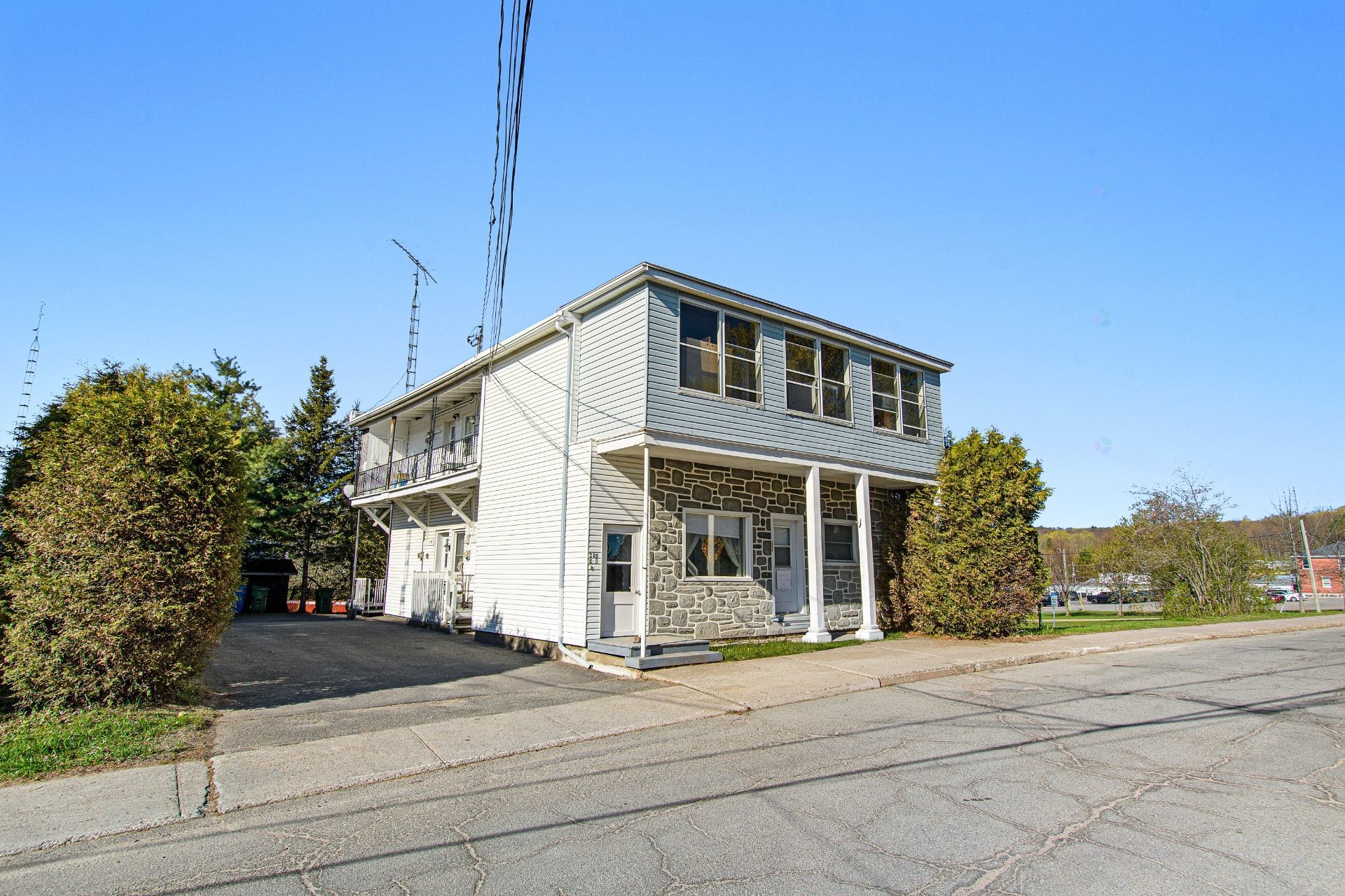 









285A

 - 285D


Rue de l'Hôtel-de-Ville

,
Brownsburg-Chatham,




QC
J8G3B3

