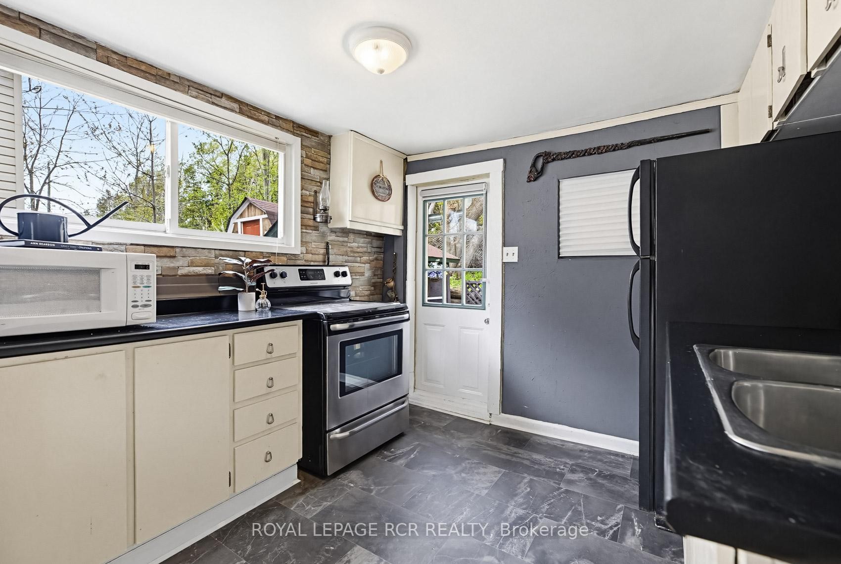 









13


Old Pavilion

Road,
Caledon,




ON
L7C 3J8

