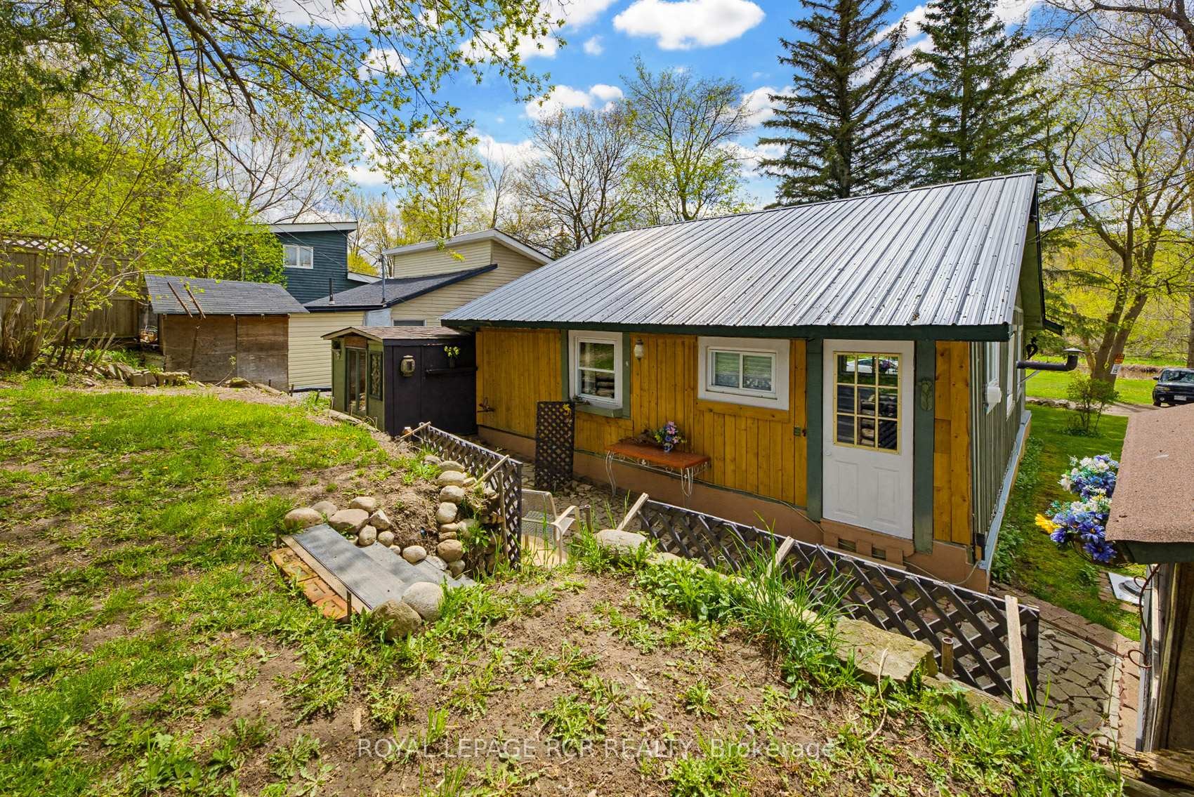 









13


Old Pavilion

Road,
Caledon,




ON
L7C 3J8

