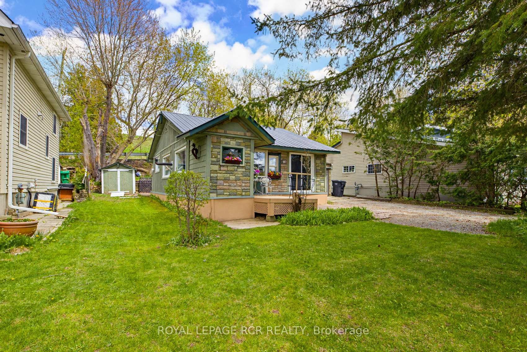 









13


Old Pavilion

Road,
Caledon,




ON
L7C 3J8

