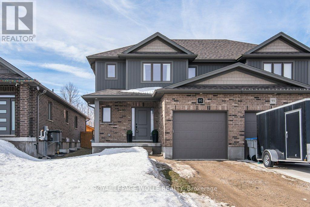 












95 PUGH STREET

,
Perth East,




Ontario
N0K1M0

