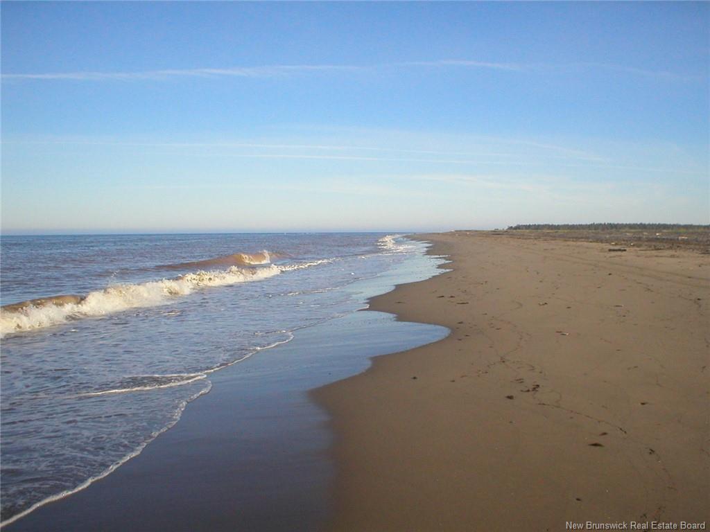 









Lot


Chemin Malbay

,
Miscou,







NB
E8T 2E4

