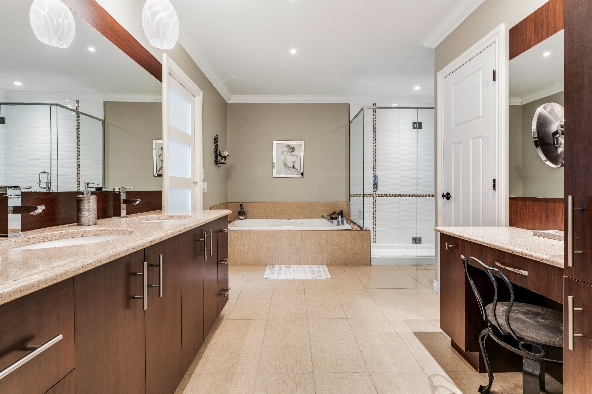 









2600


Rue Sylvestre

, 106,
Sherbrooke (Les Nations),




QC
J1J0A5

