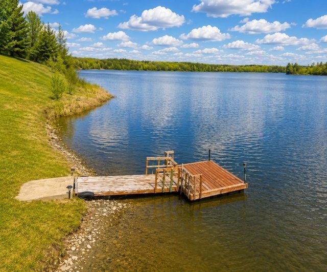 









624


Ch. du Lac-Cameron

,
Saint-Eugène-de-Guigues,




QC
J0Z3B0

