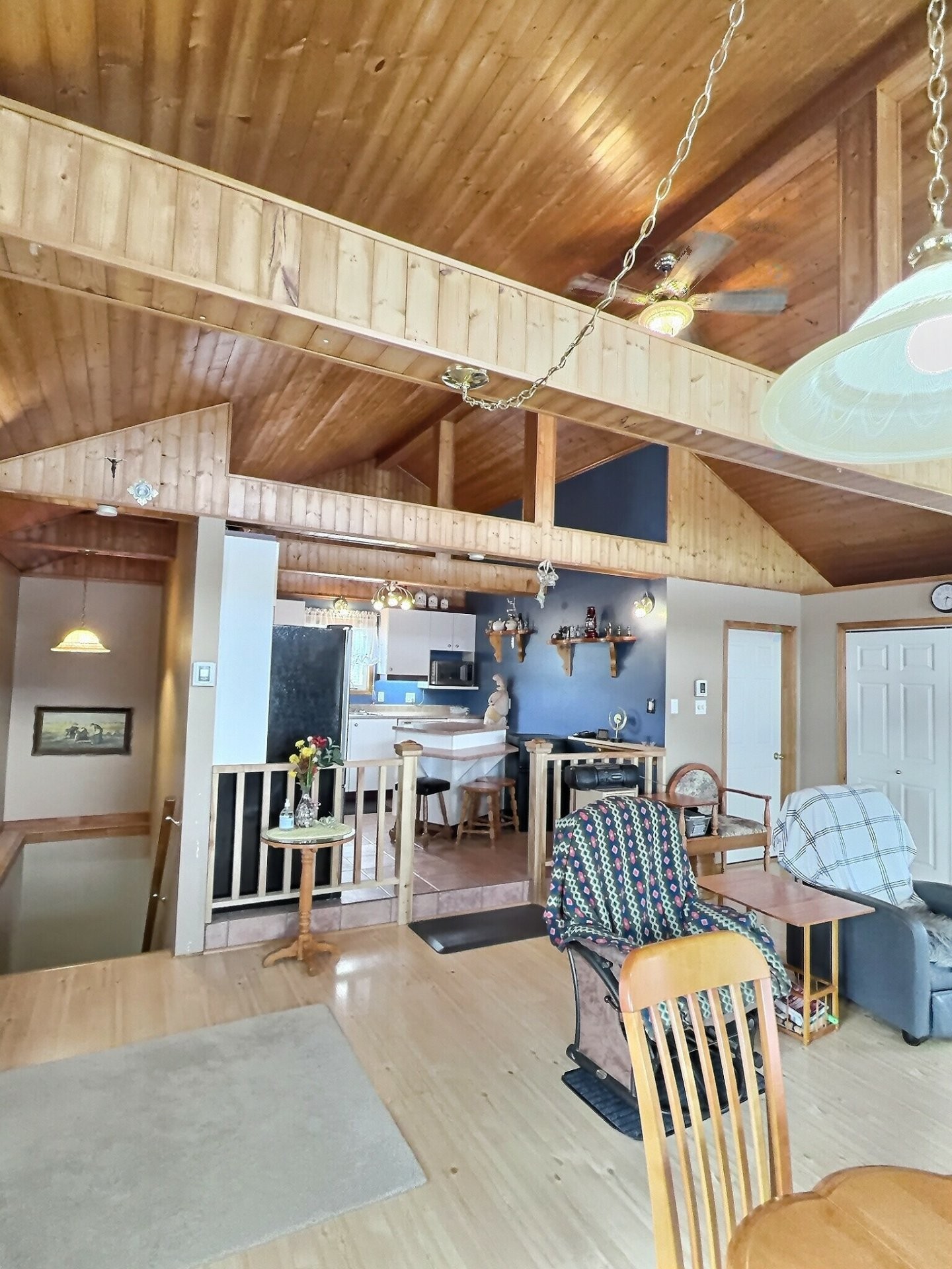 









624


Ch. du Lac-Cameron

,
Saint-Eugène-de-Guigues,




QC
J0Z3B0

