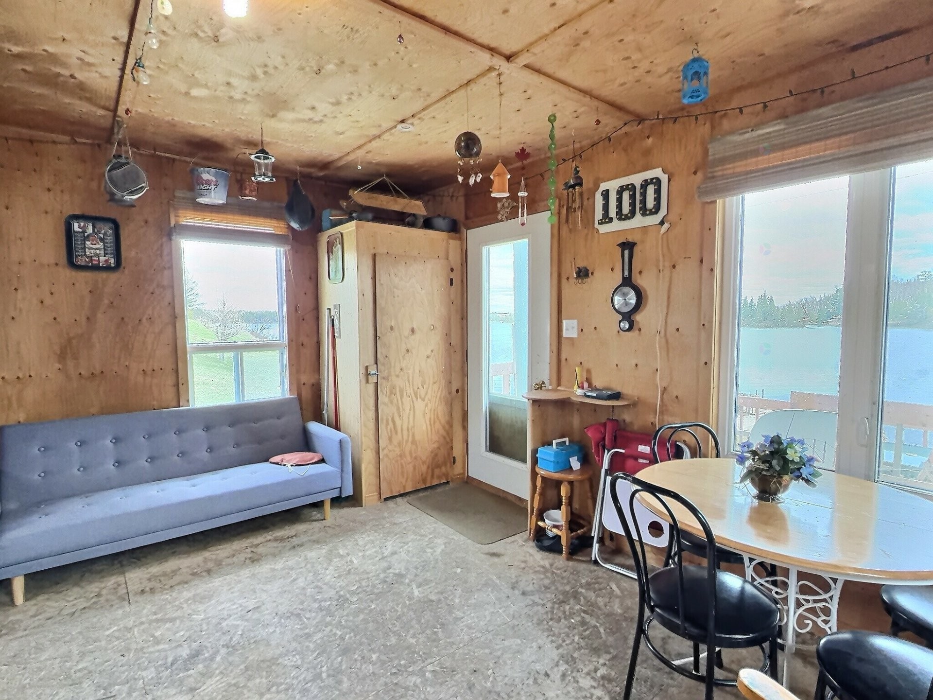









624


Ch. du Lac-Cameron

,
Saint-Eugène-de-Guigues,




QC
J0Z3B0

