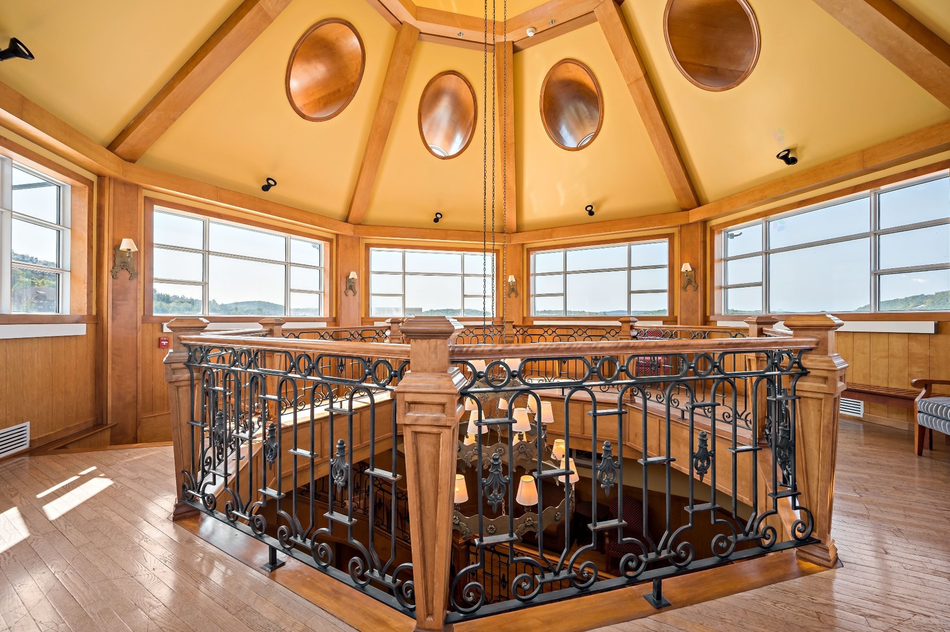 









150


Ch. au Pied-de-la-Montagne

, 314-D,
Mont-Tremblant,




QC
J8E3M2

