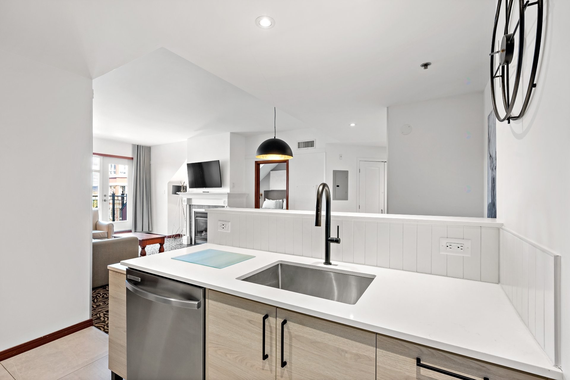 









150


Ch. au Pied-de-la-Montagne

, 314-D,
Mont-Tremblant,




QC
J8E3M2

