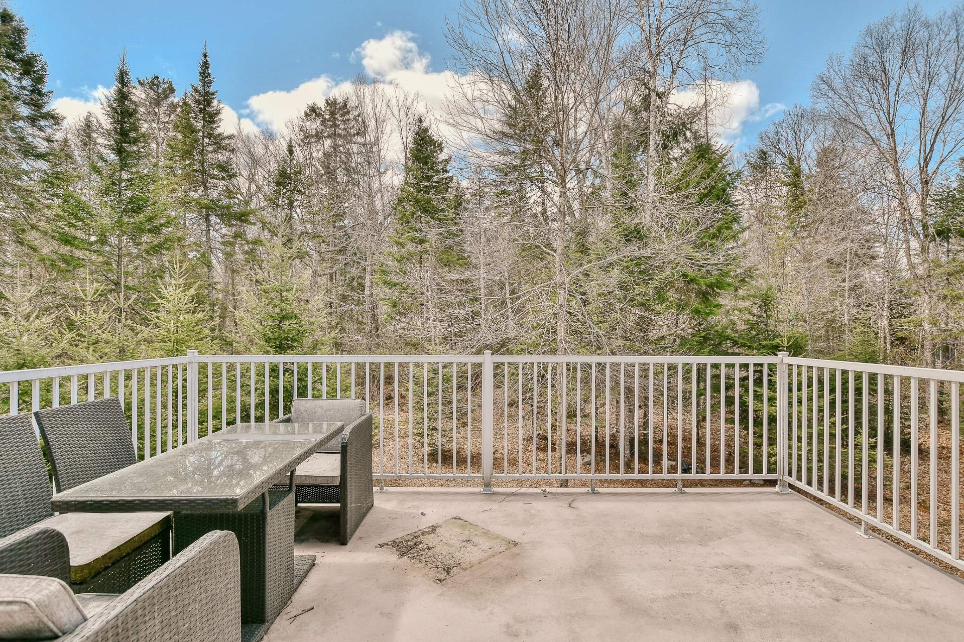 









589


Ch. du Lac-Sylvère

,
Saint-Donat,




QC
J0T2C0

