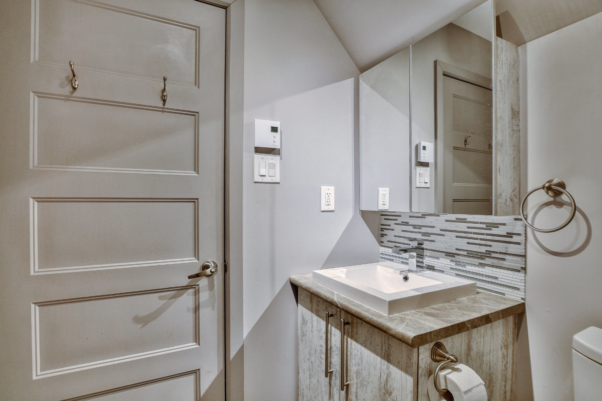 









589


Ch. du Lac-Sylvère

,
Saint-Donat,




QC
J0T2C0


