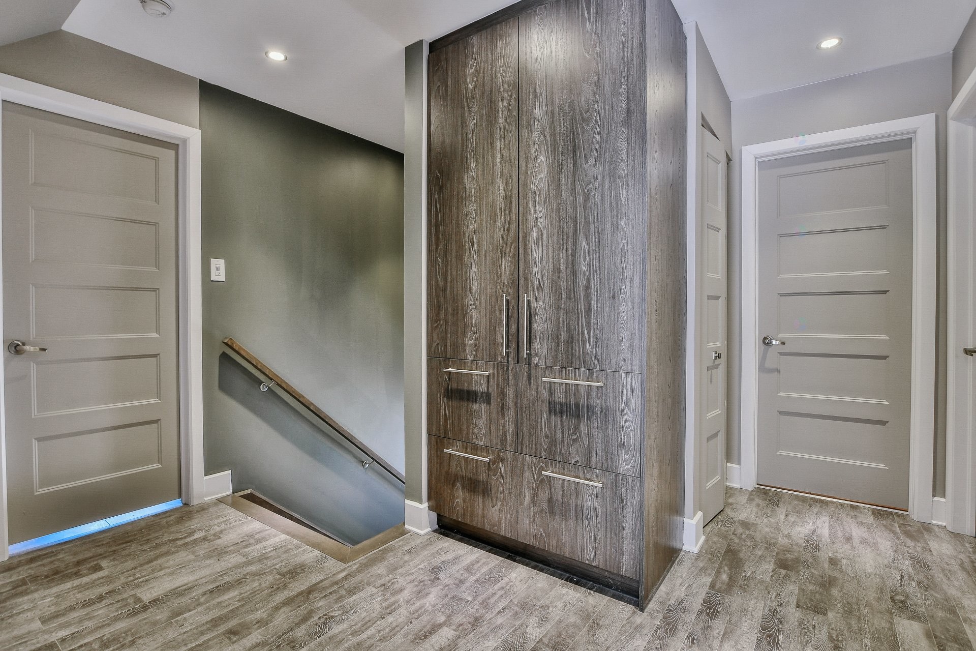 









589


Ch. du Lac-Sylvère

,
Saint-Donat,




QC
J0T2C0


