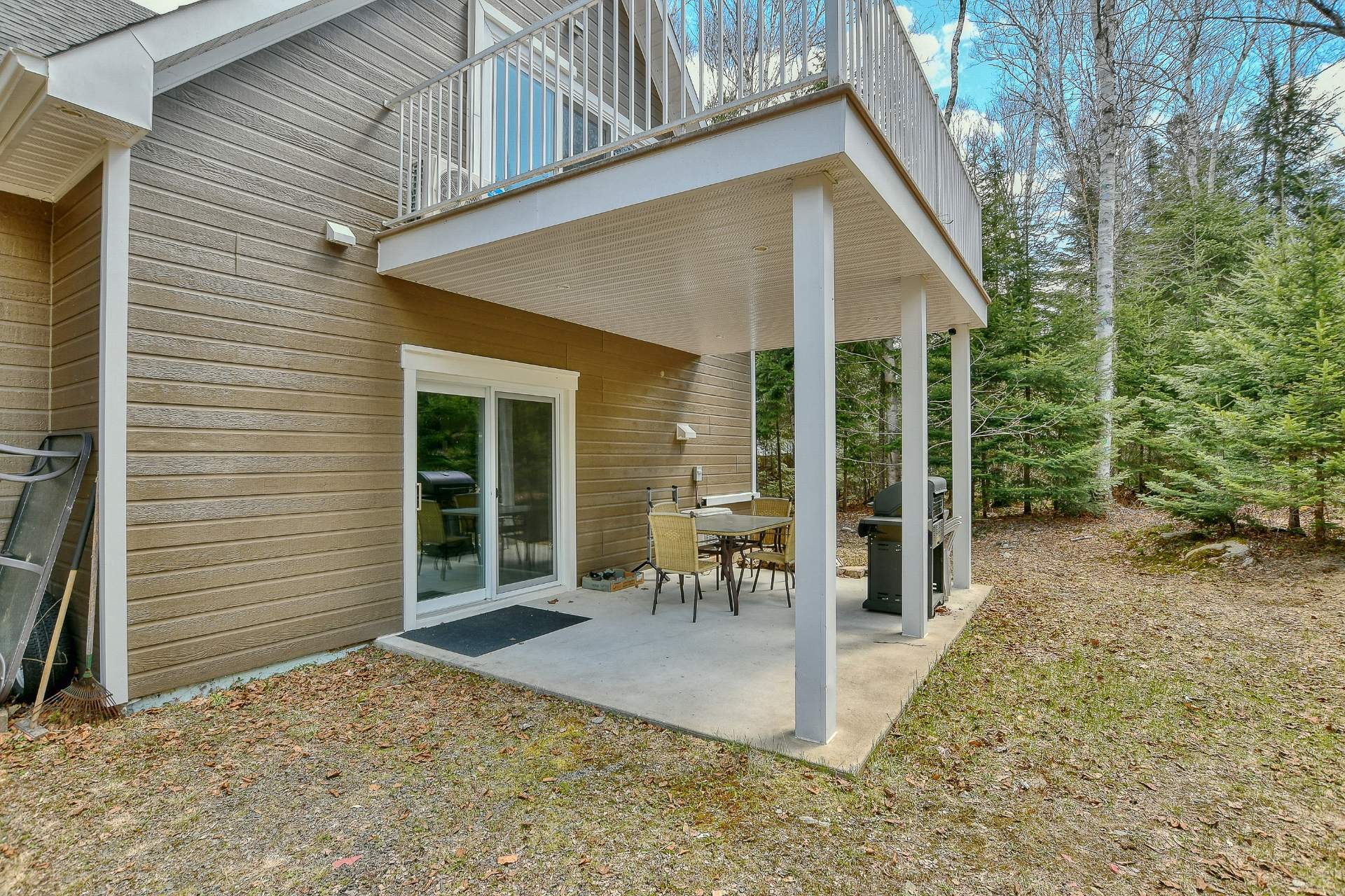 









589


Ch. du Lac-Sylvère

,
Saint-Donat,




QC
J0T2C0

