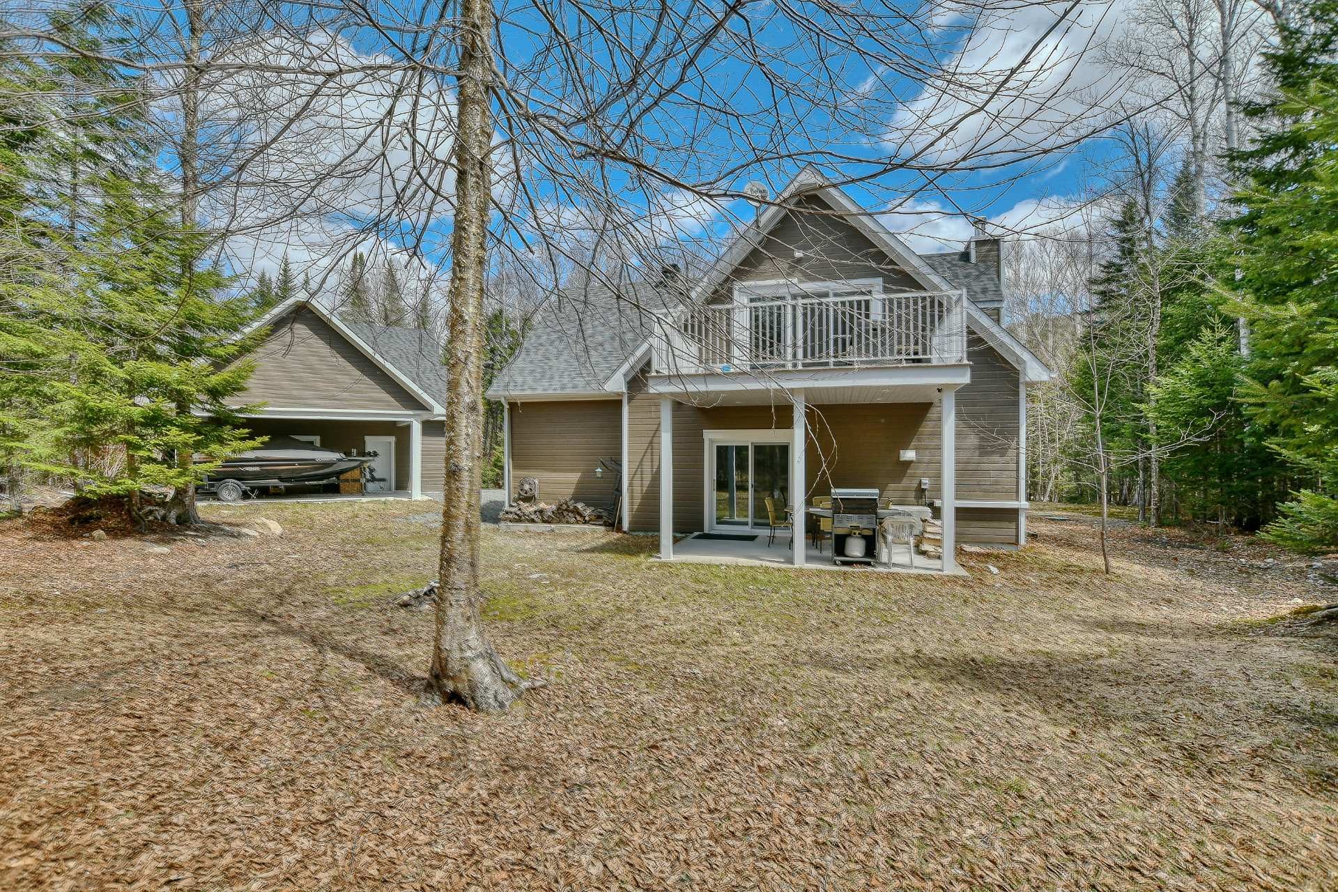 









589


Ch. du Lac-Sylvère

,
Saint-Donat,




QC
J0T2C0

