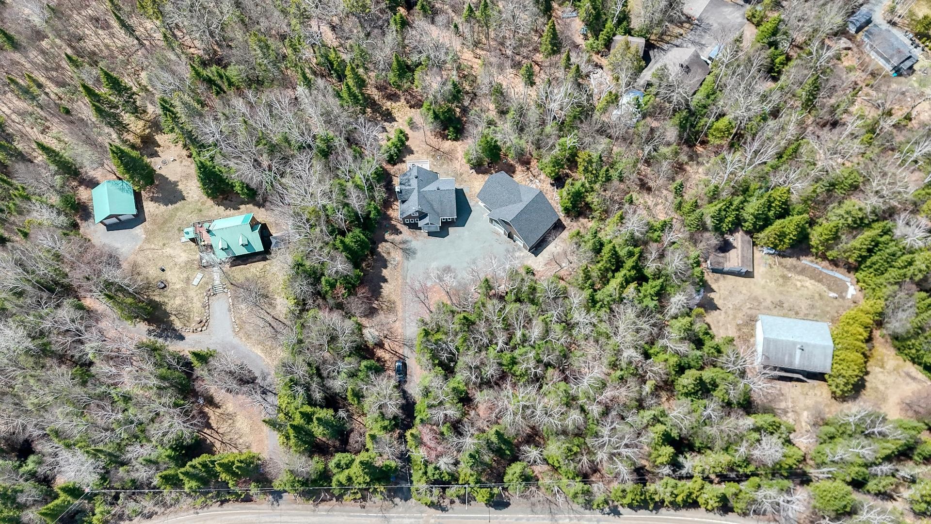 









589


Ch. du Lac-Sylvère

,
Saint-Donat,




QC
J0T2C0

