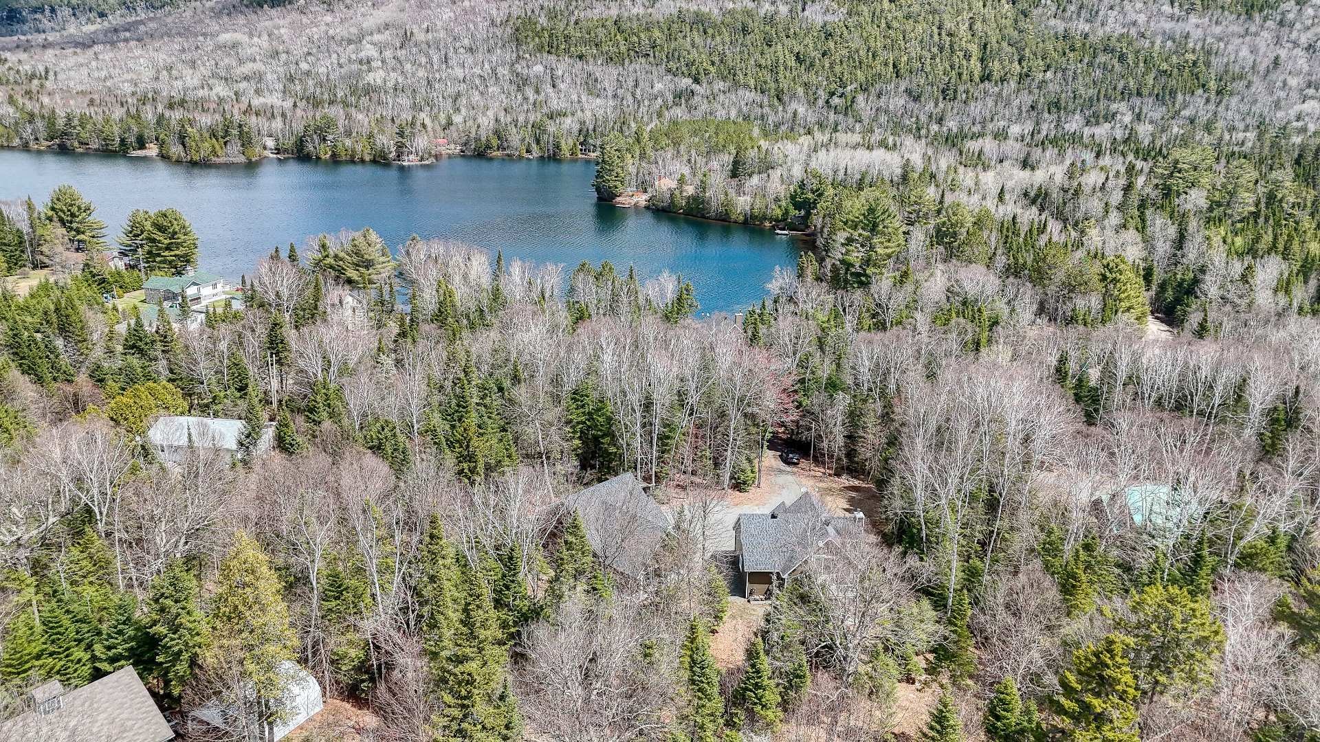 









589


Ch. du Lac-Sylvère

,
Saint-Donat,




QC
J0T2C0

