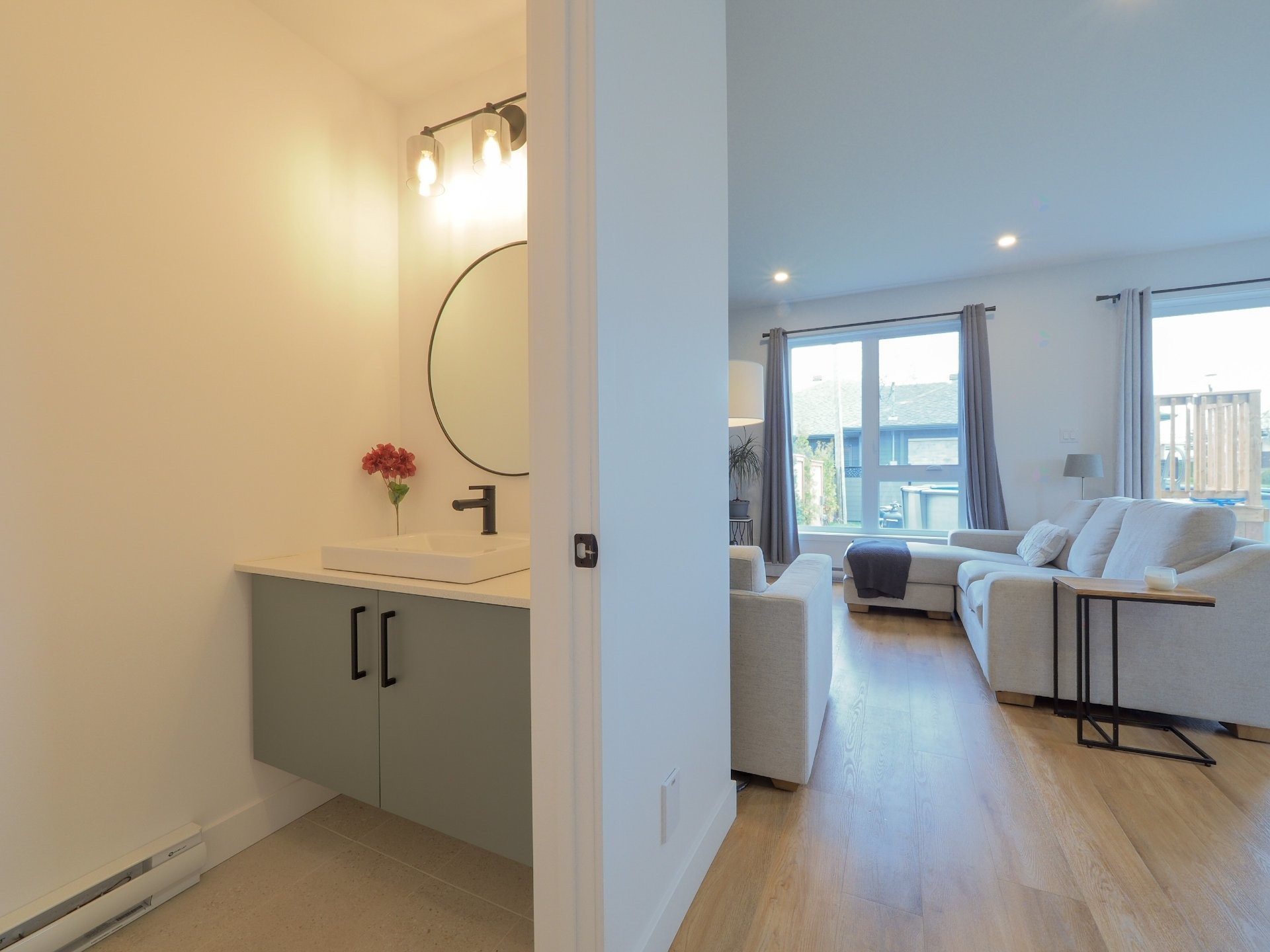 









819


Rue de la Création

,
Trois-Rivières,




QC
G9B0Z8

