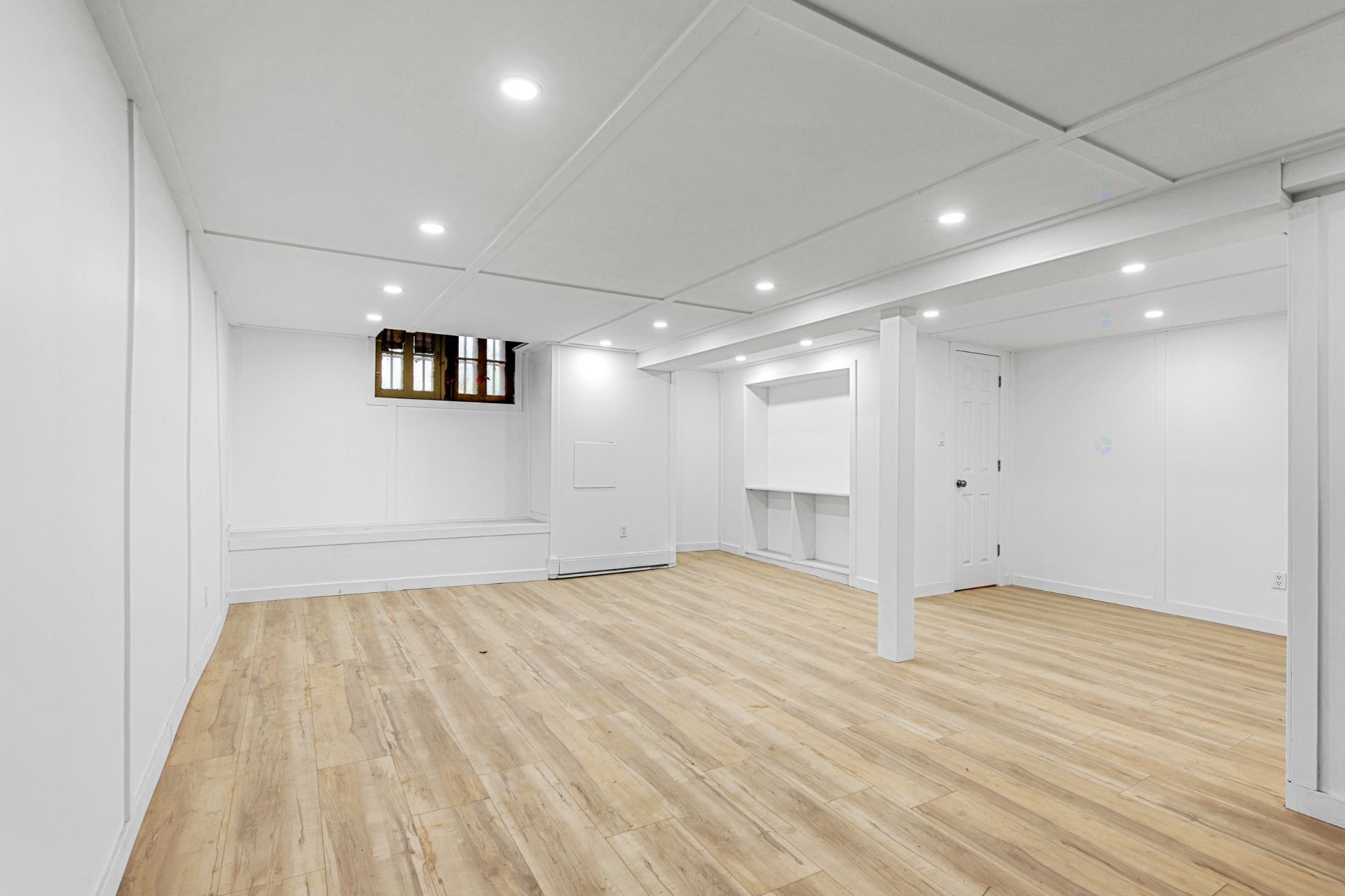 









7496

 - 7502


Av. Christophe-Colomb

,
Montréal (Villeray/Saint-Michel/Parc-Extension),




QC
H2R2S7

