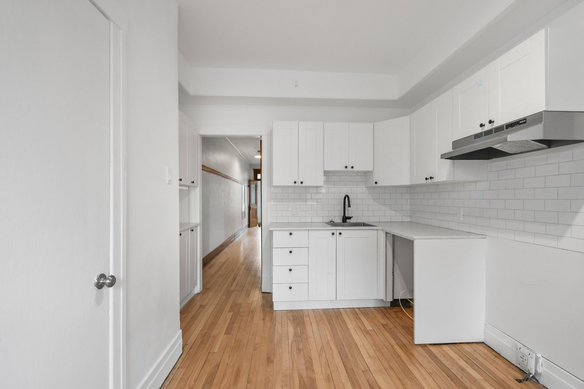 









7496

 - 7502


Av. Christophe-Colomb

,
Montréal (Villeray/Saint-Michel/Parc-Extension),




QC
H2R2S7

