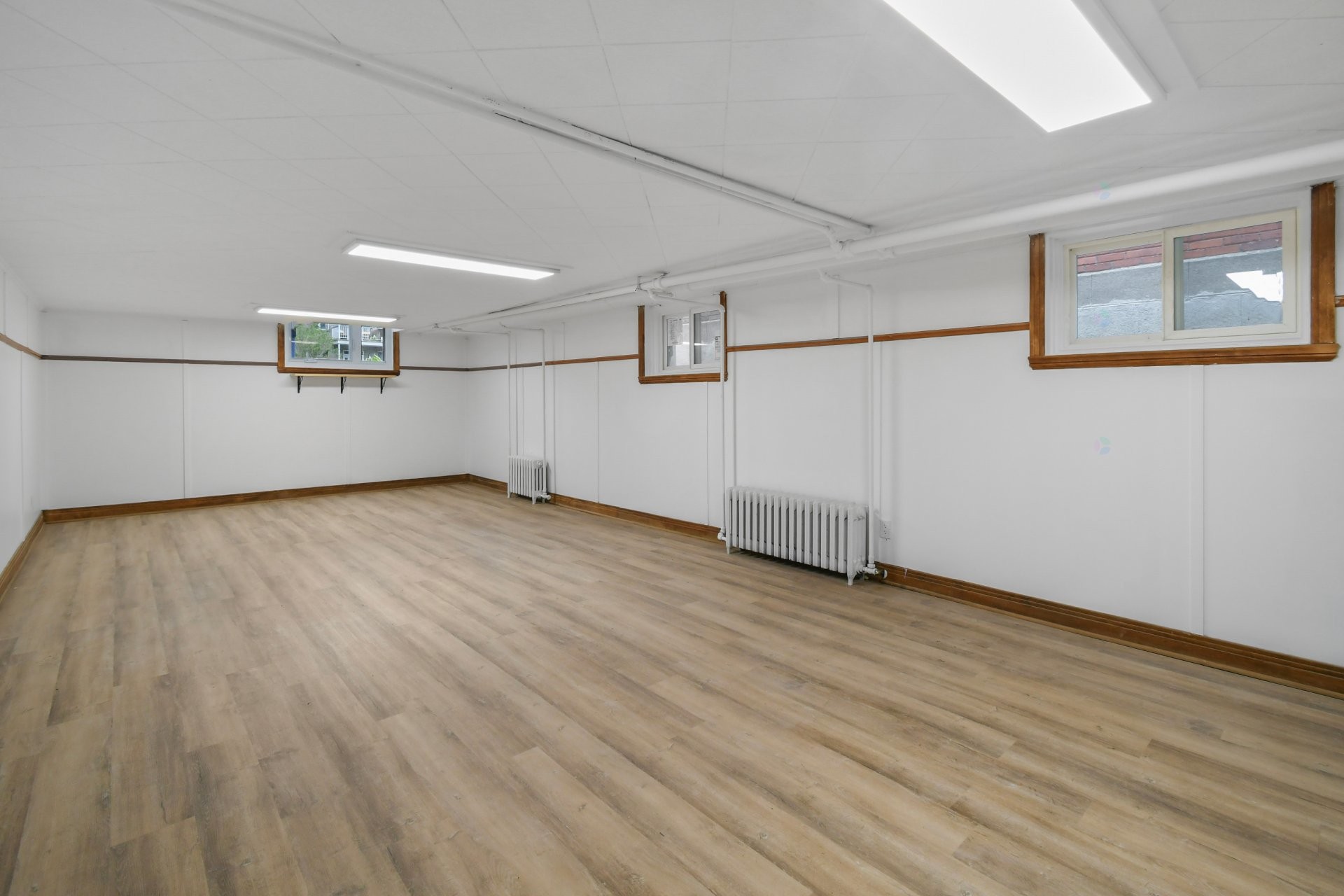 









7496

 - 7502


Av. Christophe-Colomb

,
Montréal (Villeray/Saint-Michel/Parc-Extension),




QC
H2R2S7

