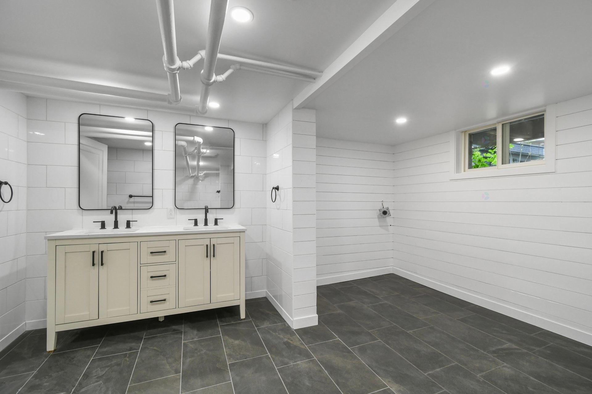 









7496

 - 7502


Av. Christophe-Colomb

,
Montréal (Villeray/Saint-Michel/Parc-Extension),




QC
H2R2S7

