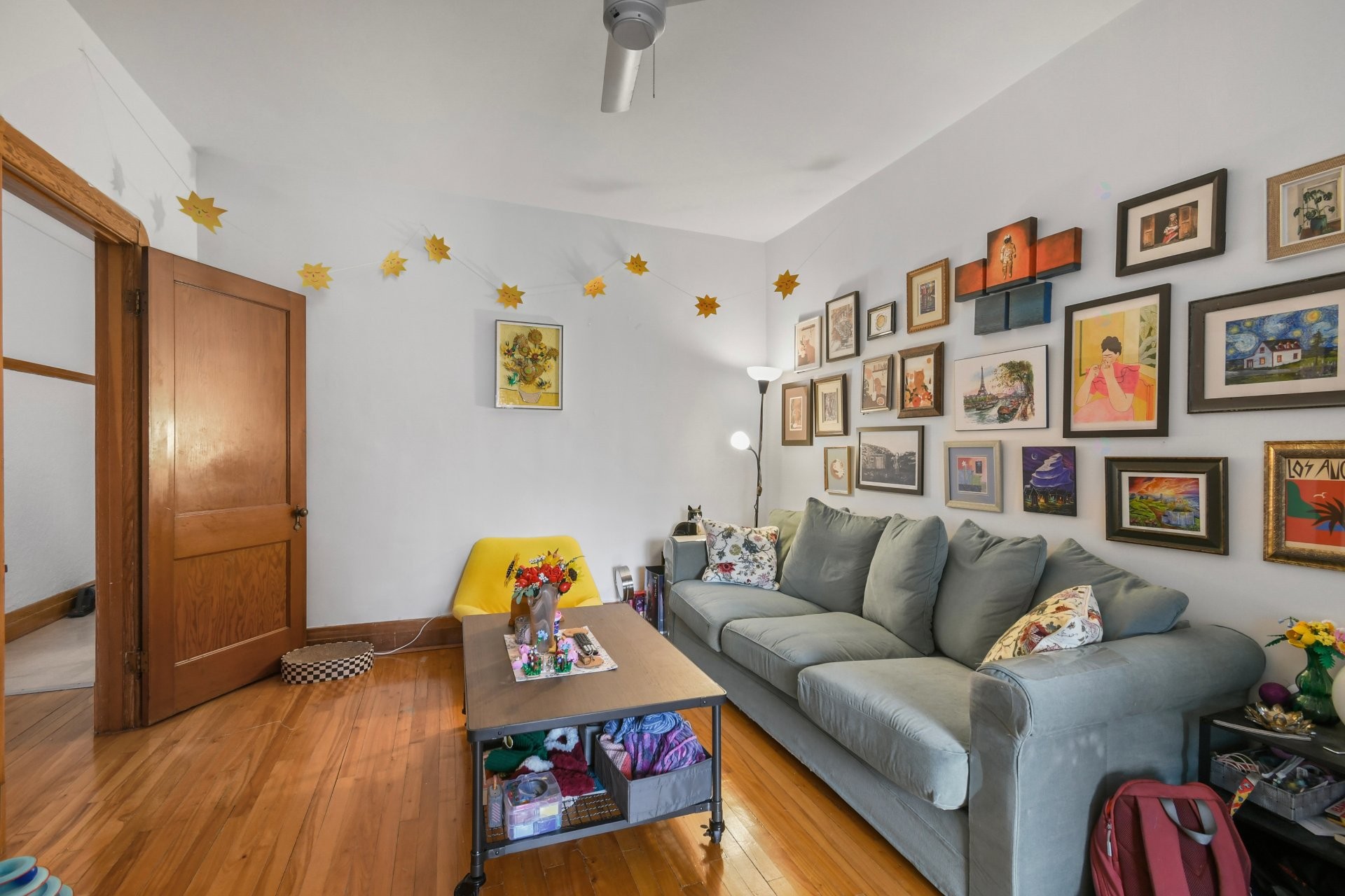 









7496

 - 7502


Av. Christophe-Colomb

,
Montréal (Villeray/Saint-Michel/Parc-Extension),




QC
H2R2S7

