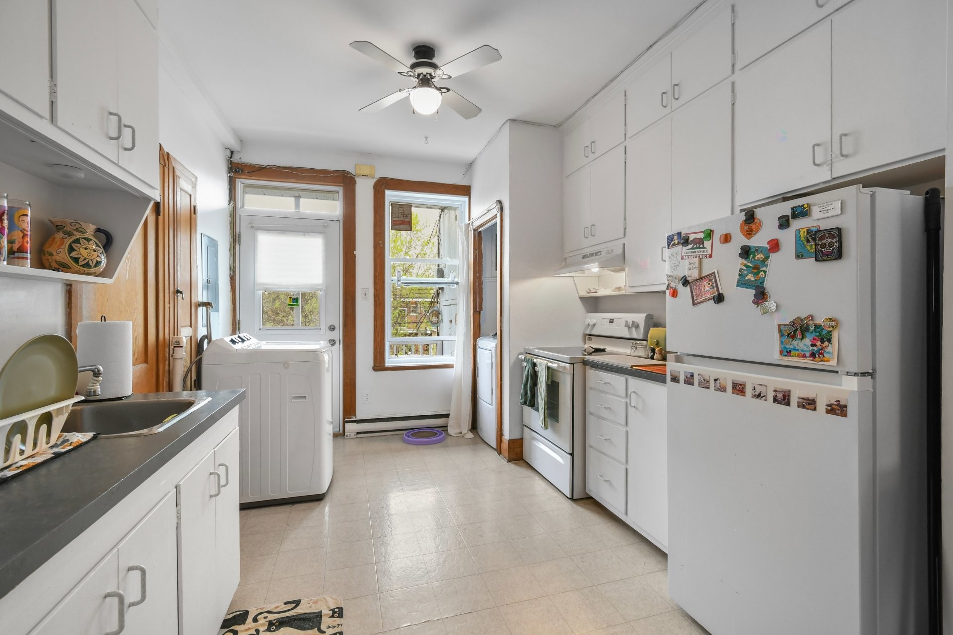 









7496

 - 7502


Av. Christophe-Colomb

,
Montréal (Villeray/Saint-Michel/Parc-Extension),




QC
H2R2S7

