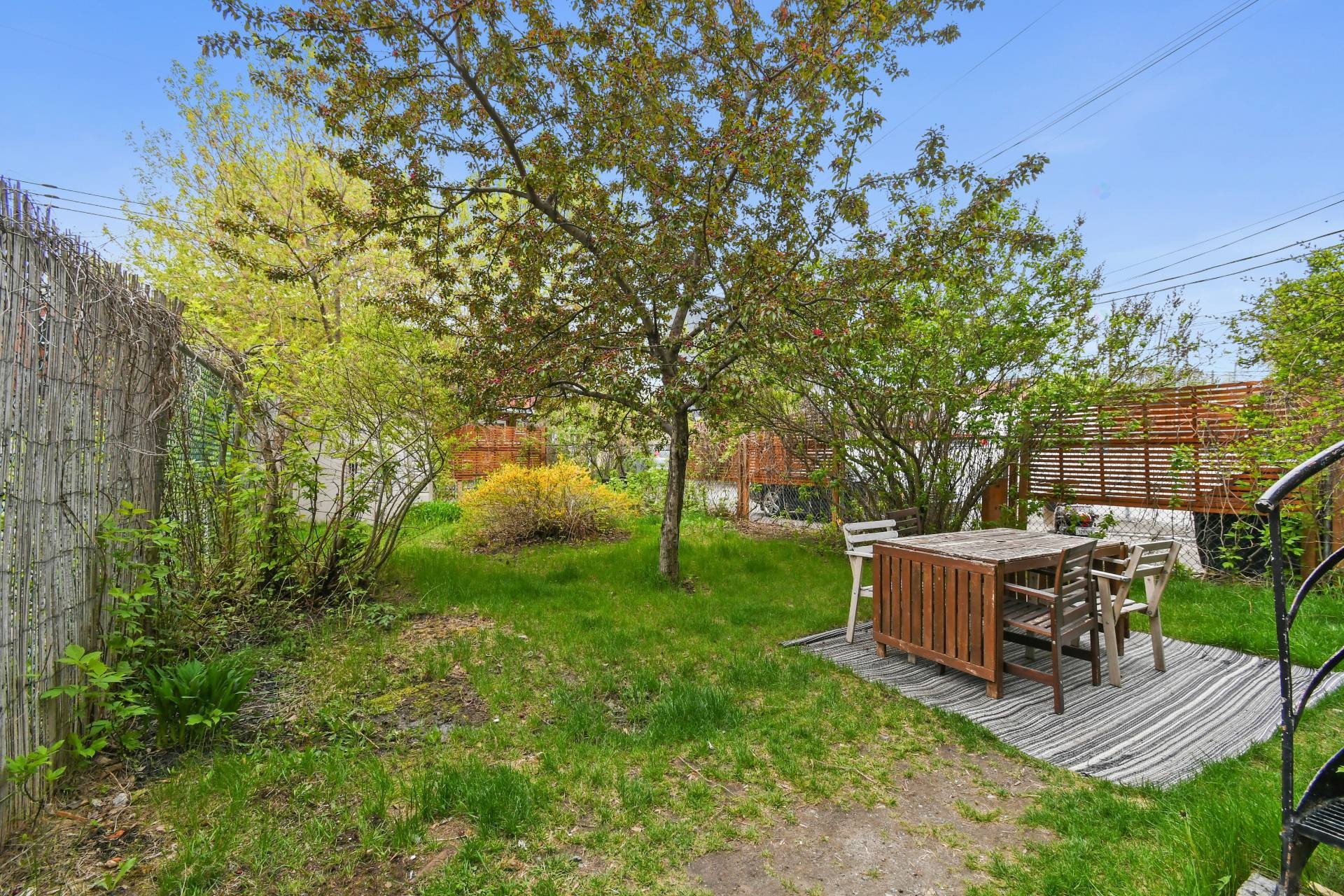 









7496

 - 7502


Av. Christophe-Colomb

,
Montréal (Villeray/Saint-Michel/Parc-Extension),




QC
H2R2S7


