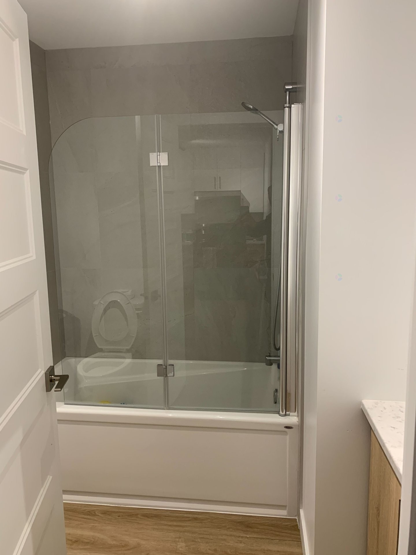 









1360


Rue Principale

, 301,
Saint-Roch-de-l'Achigan,




QC
J0K3H0

