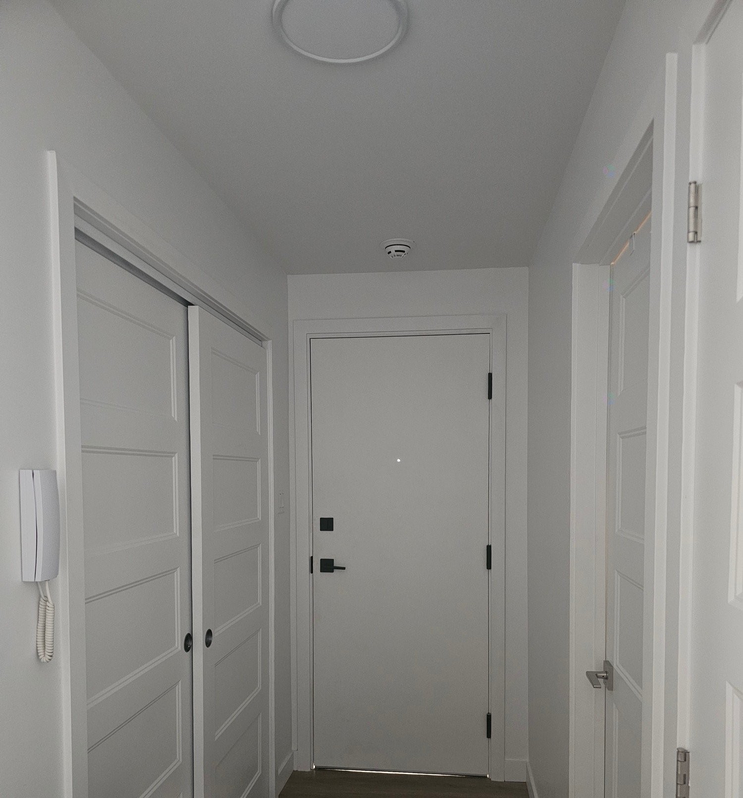 









1360


Rue Principale

, 302,
Saint-Roch-de-l'Achigan,




QC
J0K3H0

