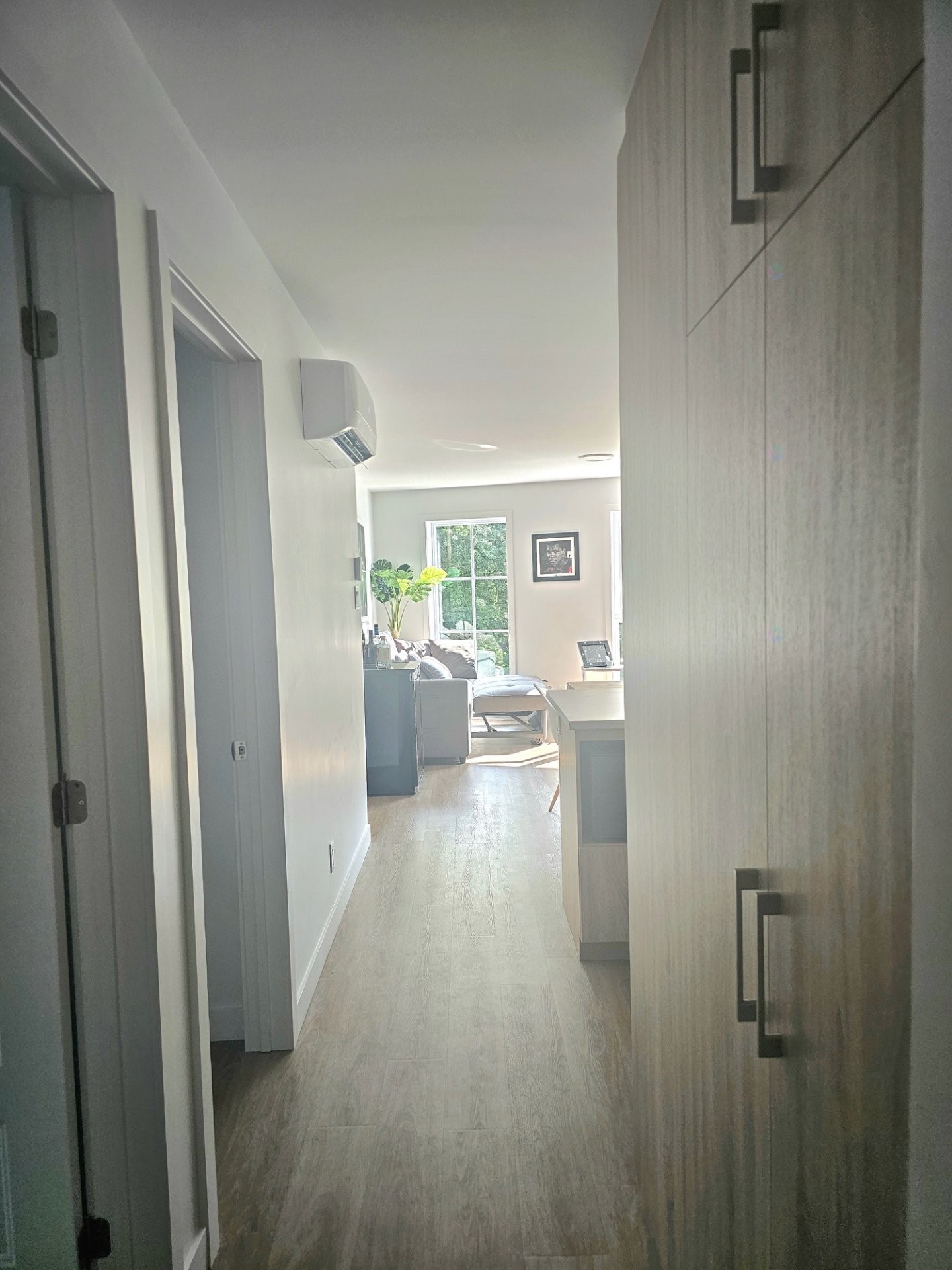 









1360


Rue Principale

, 302,
Saint-Roch-de-l'Achigan,




QC
J0K3H0

