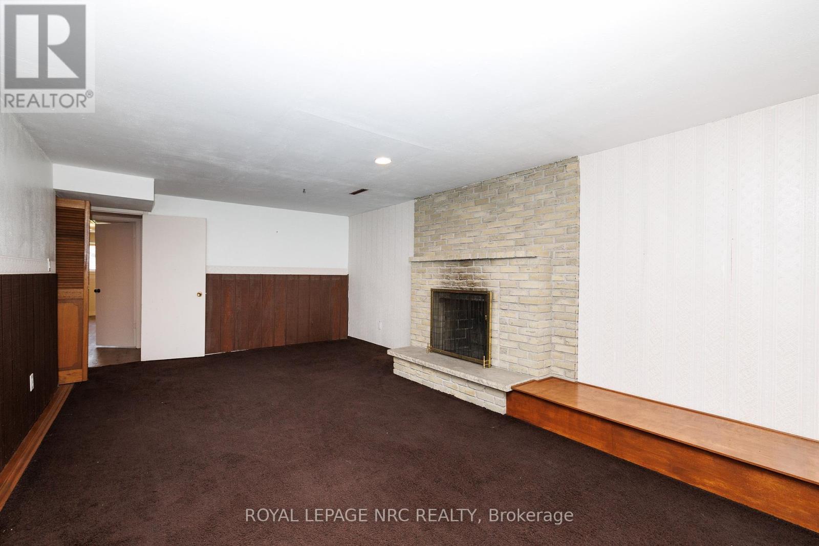 












8 KERWIN GATE

,
St. Catharines (Lakeport),




Ontario
L2N4J8

