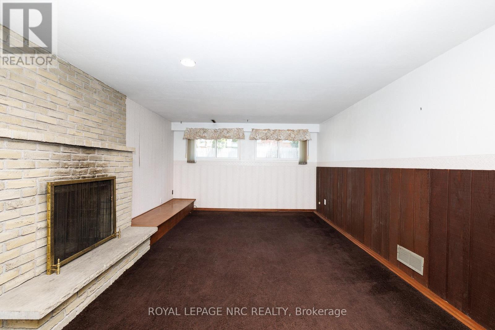












8 KERWIN GATE

,
St. Catharines (Lakeport),




Ontario
L2N4J8

