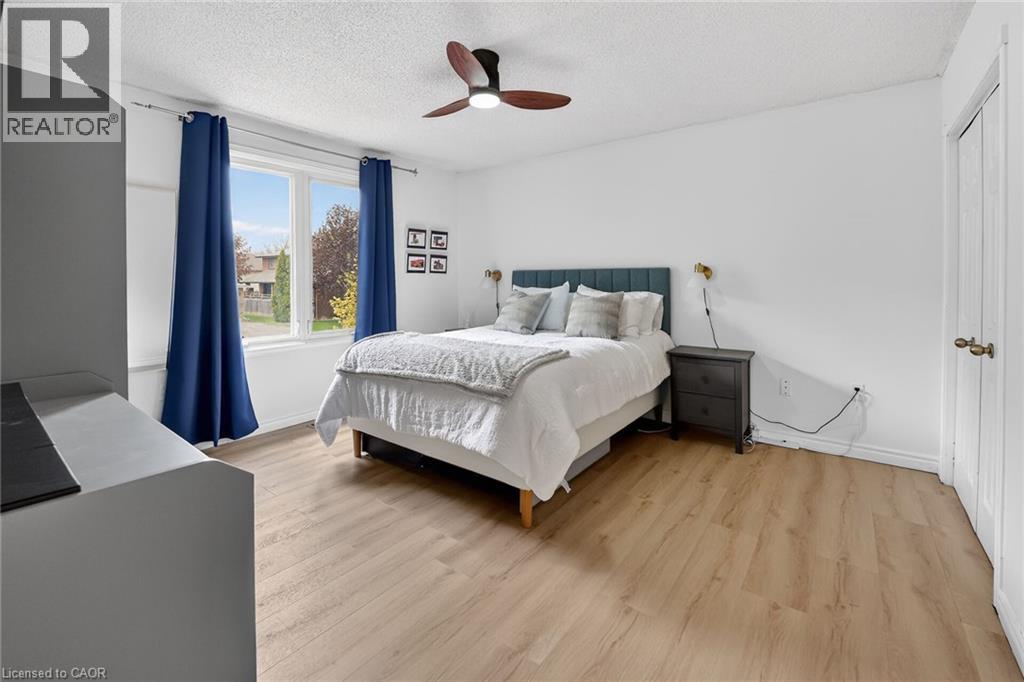 












9 JULIANA Road

,
Grimsby,




Ontario
L3M4J4

