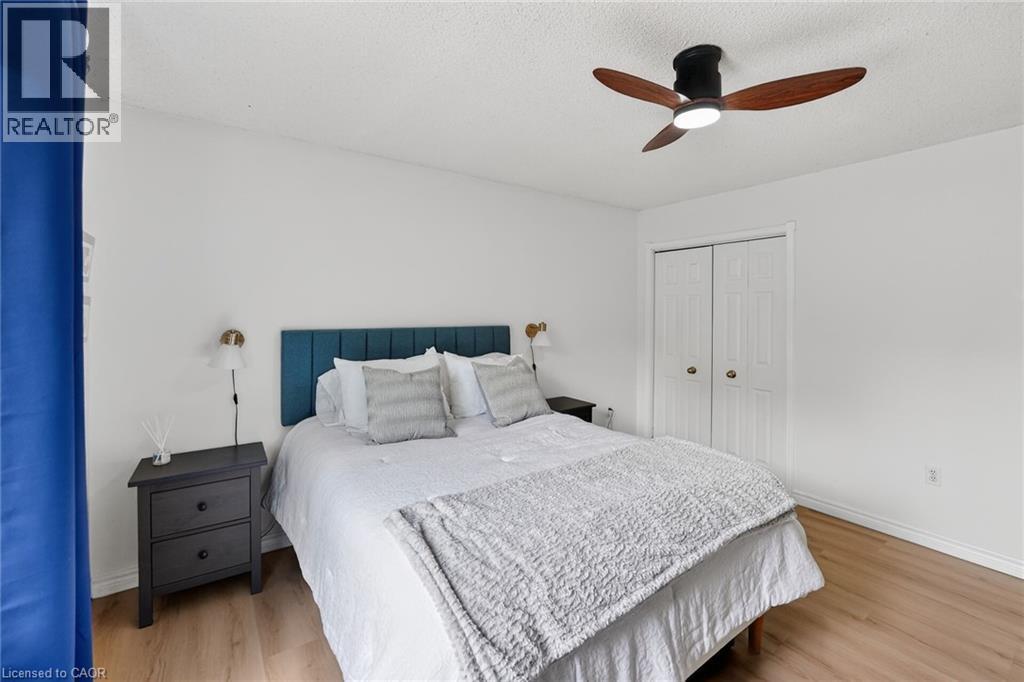 












9 JULIANA Road

,
Grimsby,




Ontario
L3M4J4

