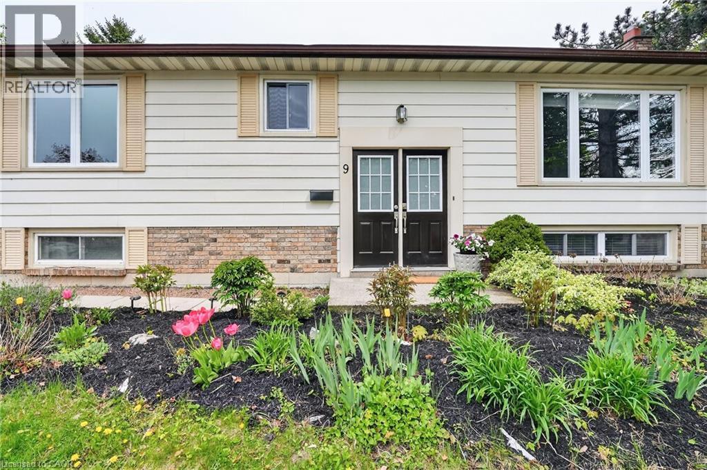 












9 JULIANA Road

,
Grimsby,




Ontario
L3M4J4

