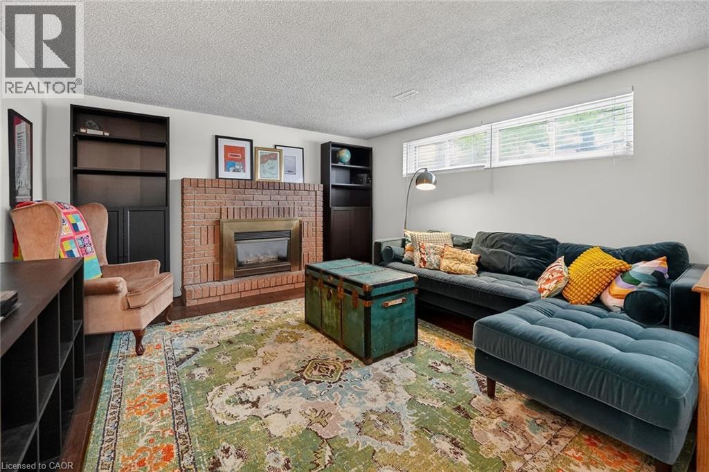 












9 JULIANA Road

,
Grimsby,




Ontario
L3M4J4

