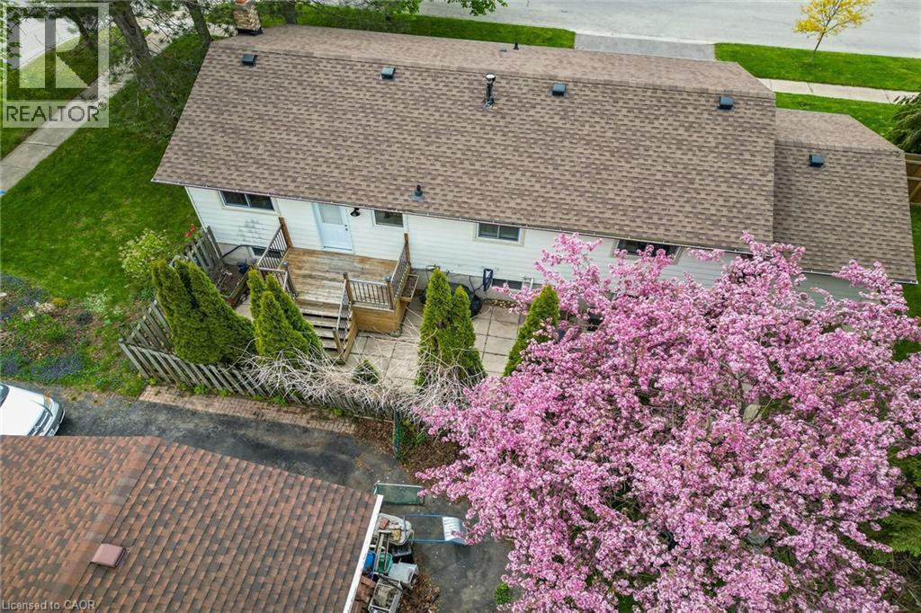 












9 JULIANA Road

,
Grimsby,




Ontario
L3M4J4

