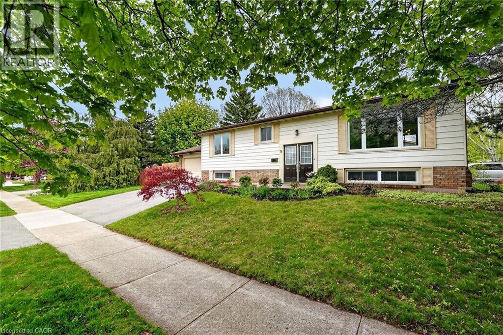 












9 JULIANA Road

,
Grimsby,




Ontario
L3M4J4

